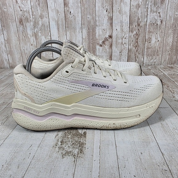 Brooks Shoes - Brooks Ghost Max Womens 8.5 Running Shoes Cream White Lilac  Max Cushion